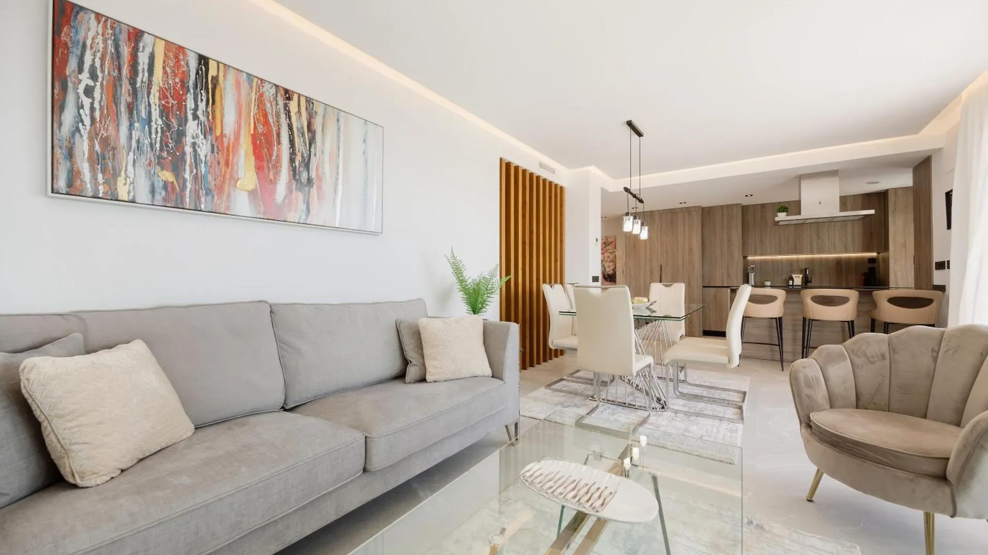 Διαμέρισμα Modern Penthouse With Two Terraces, Jacuzzi And Sea, Lake And Mountain Views, In Almazara Hills Istán